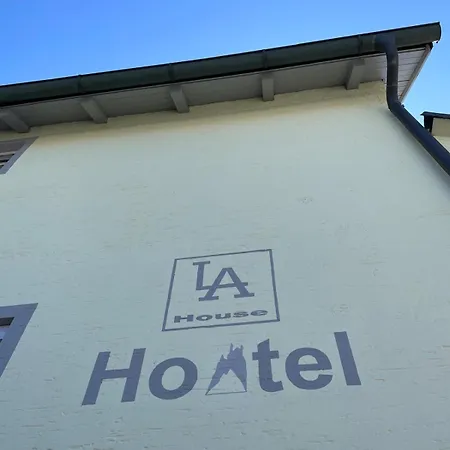 House La Neuschwanstein - Budget City Hotel Hotel 2*