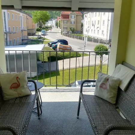 House La Neuschwanstein - Budget City Hotel