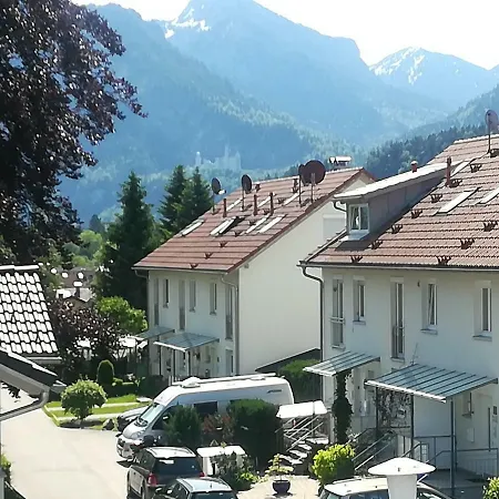 House La Neuschwanstein - Budget City Hotel
