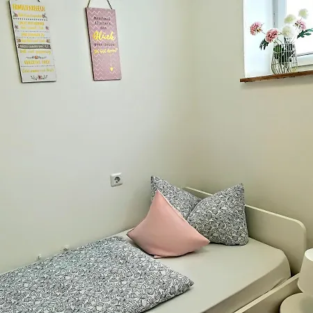 Hotel House La Neuschwanstein - Budget City Hotel 2*